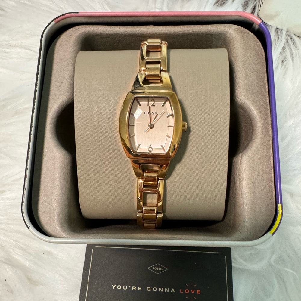 Fossil watch New with tag